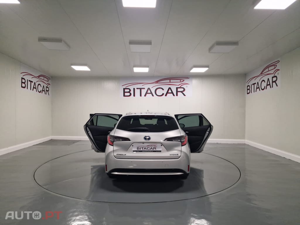 Toyota Corolla Touring Sports 1.8 Hybrid Comfort+P.Sport