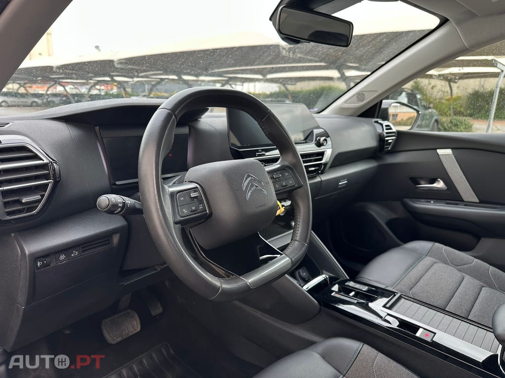 Citroen C4 X 1.2 PureTech Shine EAT8