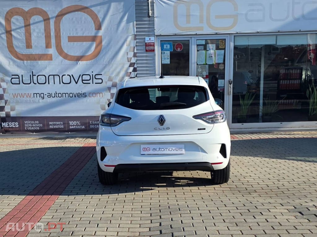 Renault Clio 1.6 E-Tech Full Hybrid Techno