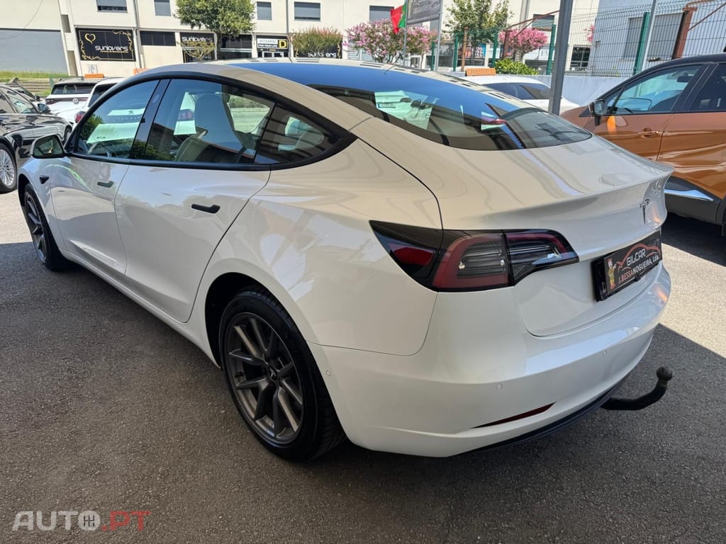 Tesla Model 3 Standard Range Plus RWD