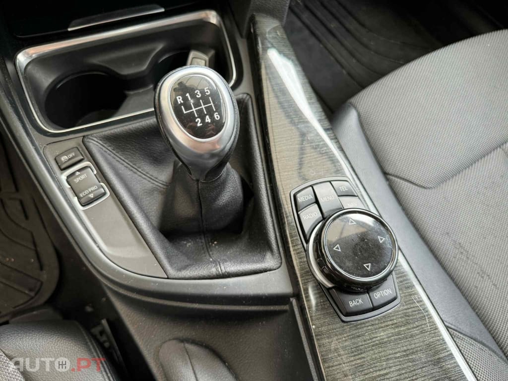 BMW 318 d Touring Line Luxury