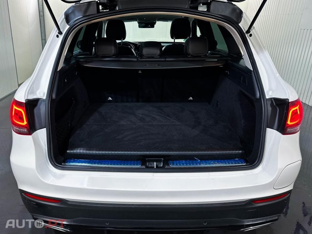 Mercedes-Benz GLC 300 de 4Matic 9G-TRONIC AMG Line