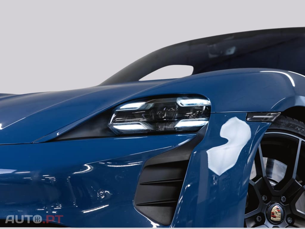 Porsche Taycan GTS I.V.A DEDUTIVEL 