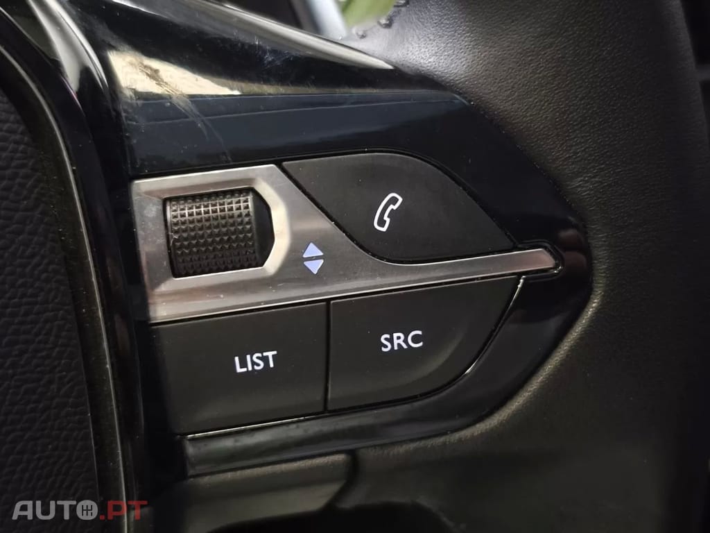 Peugeot 208 PureTech 100 EAT8 Allure Pack