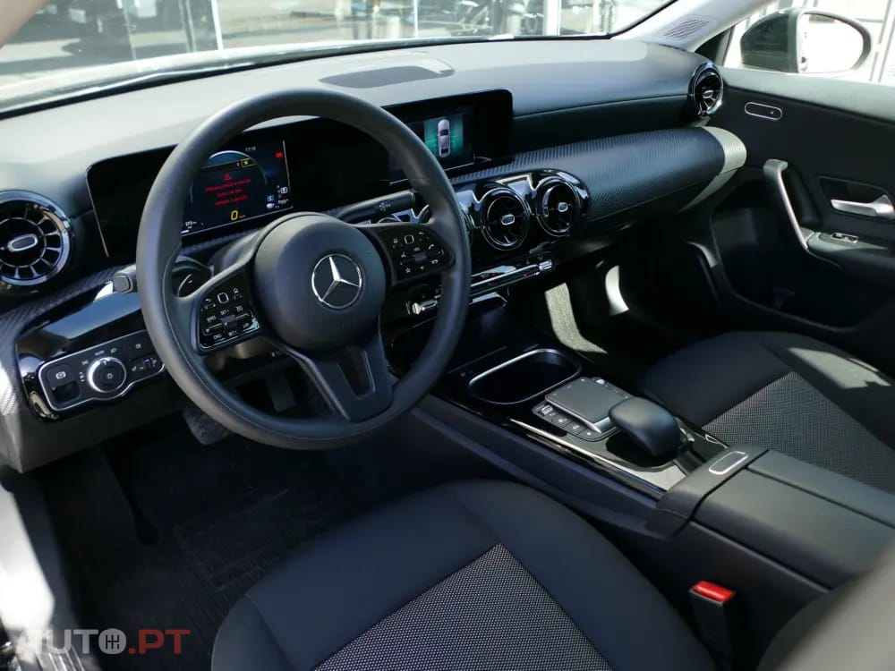 Mercedes-Benz A 250 e