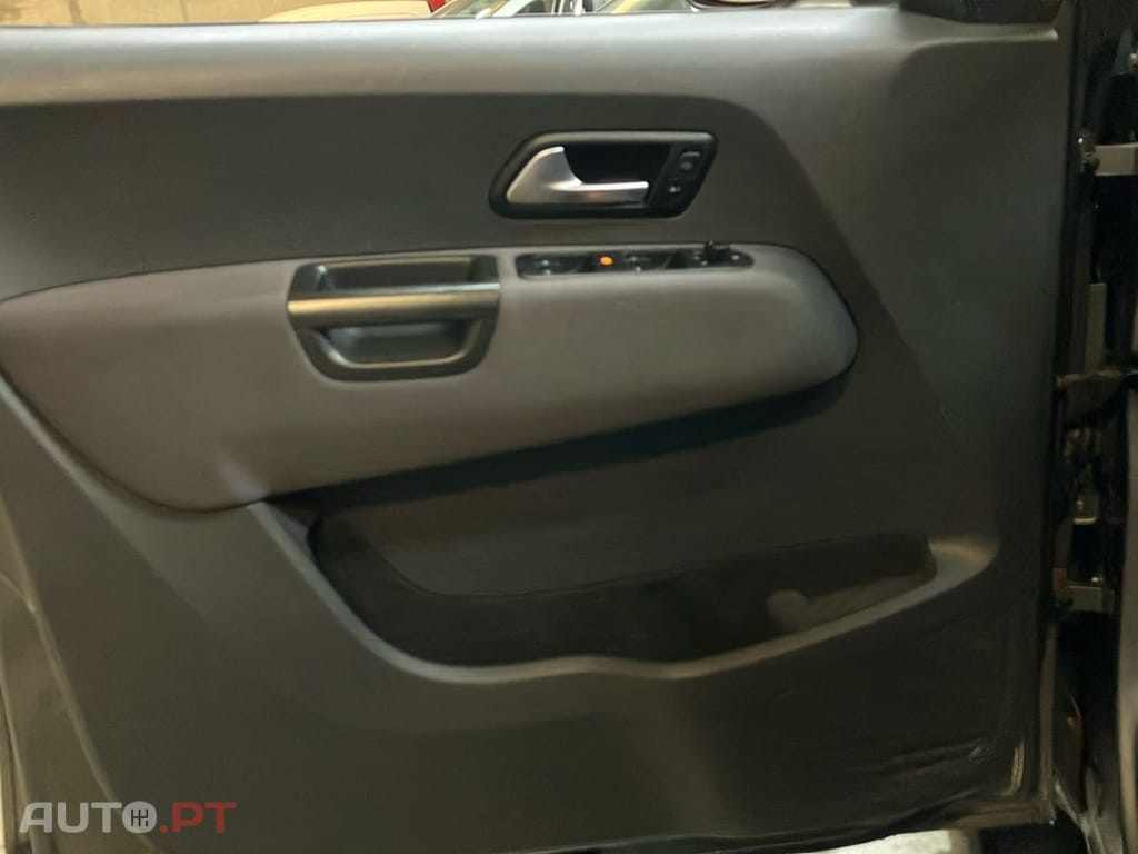 Volkswagen Amarok 2.0 BITDI 180 HIGH LINE 4MOTION
