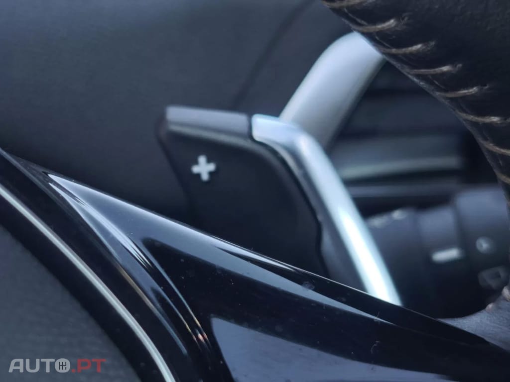 Peugeot 3008 PureTech 130 Stop & Start GPF EAT8 Active Pack