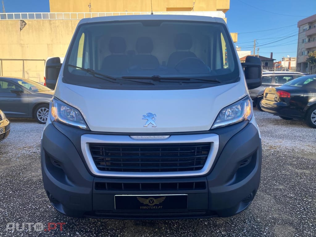 Peugeot Boxer 2.2 BLUEHDI 330 L2H1