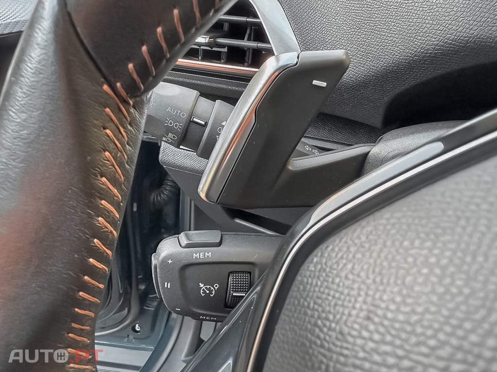 Peugeot 3008 PureTech 130 Stop & Start GPF EAT8 Active Pack