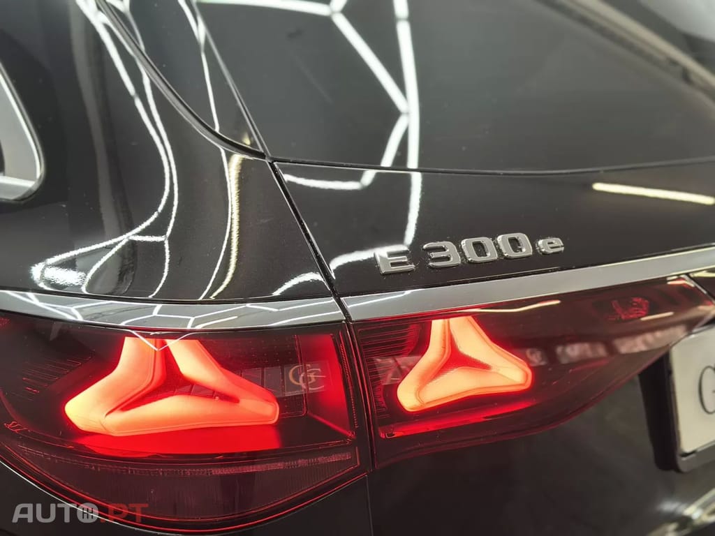 Mercedes-Benz E 300 e Exclusive Line