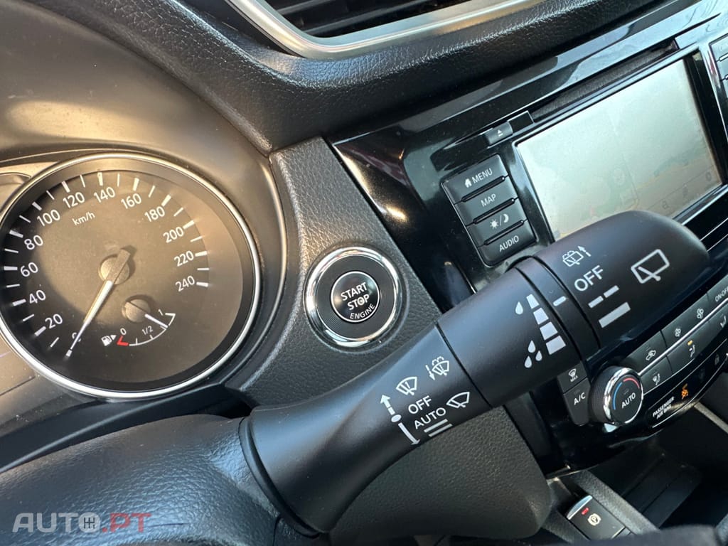 Nissan Qashqai 1.5 dCi N-Connecta Roda Suplente