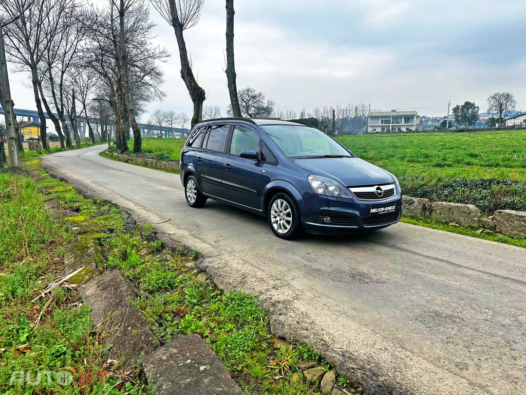 Opel Zafira 1.9 CDTi Enjoy