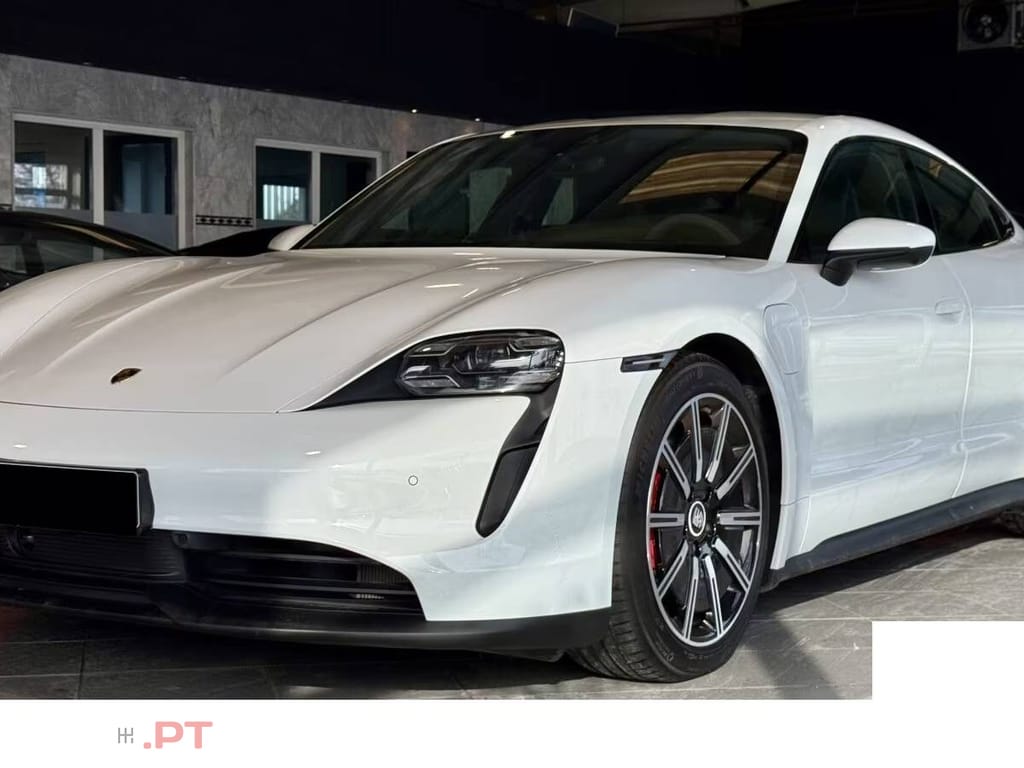 Porsche Taycan 4S Plus