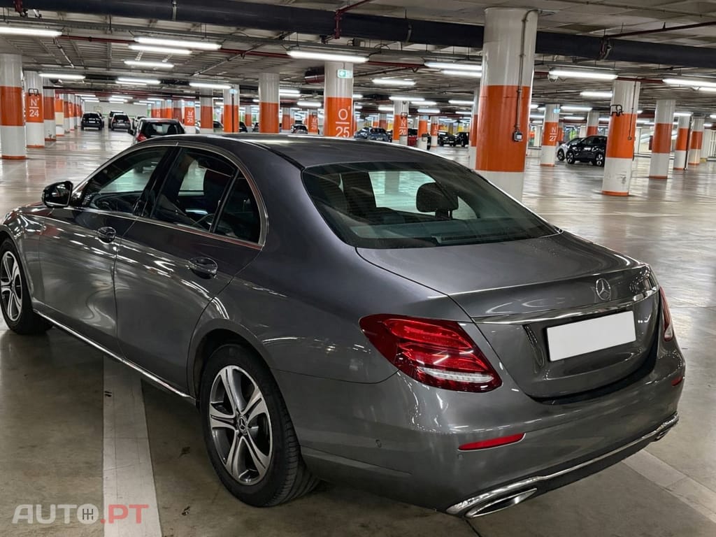 Mercedes-Benz 220 E220 Avantgard