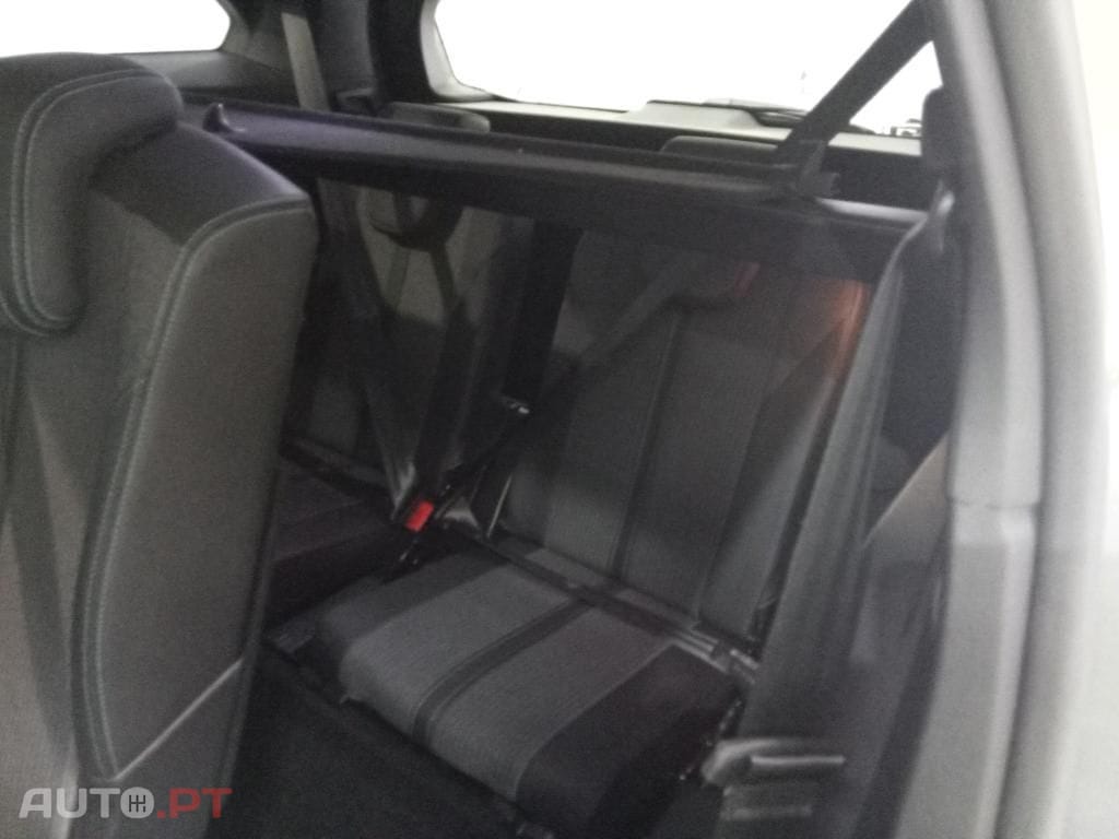 Peugeot 5008 1.5 BlueHDi Allure Pack EAT8