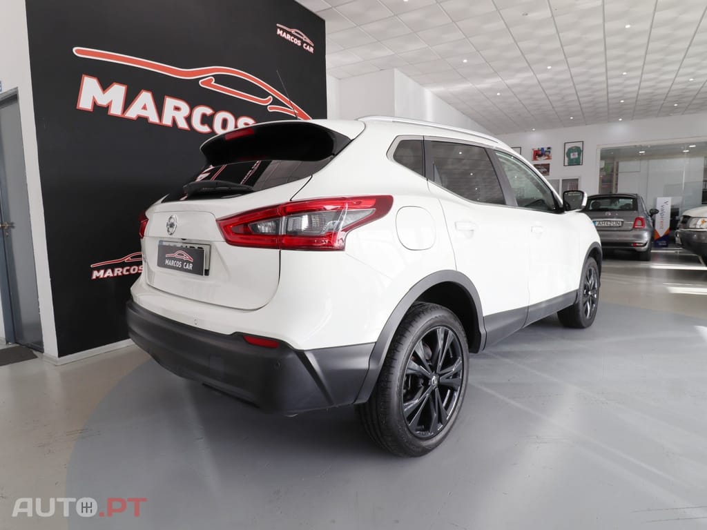 Nissan Qashqai 1.5 dCi N-Connecta J18