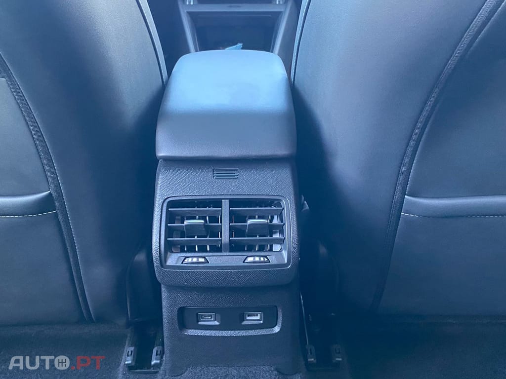 Citroen e-C4 X Shine Pack