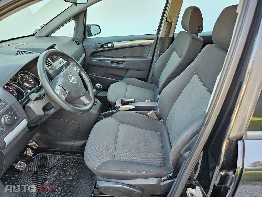 Opel Zafira 1.9 CDTi Enjoy