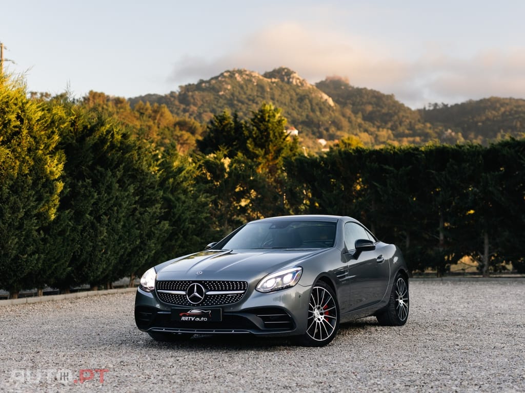Mercedes-Benz SLC Standard