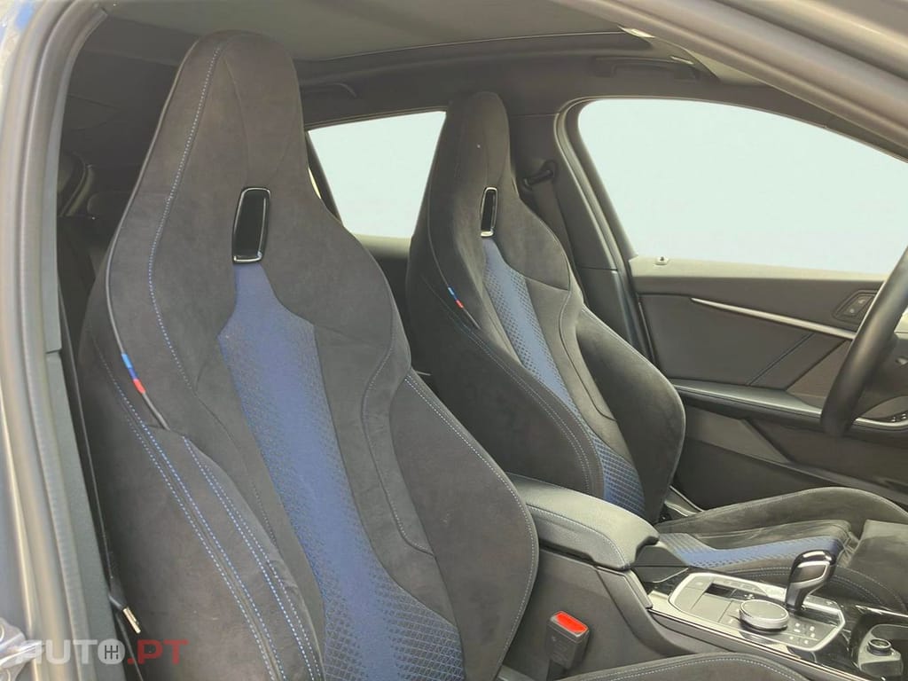 BMW 118 i Pack Desportivo M Auto