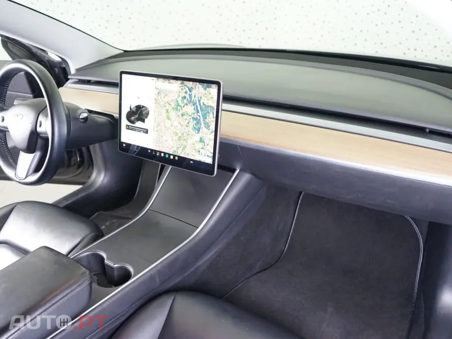 Tesla Model 3 Standard Range Plus RWD