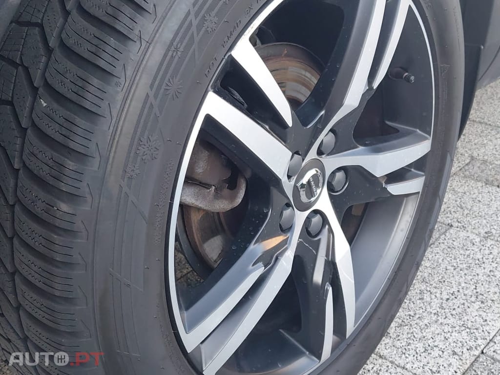 Volvo XC40 R-design