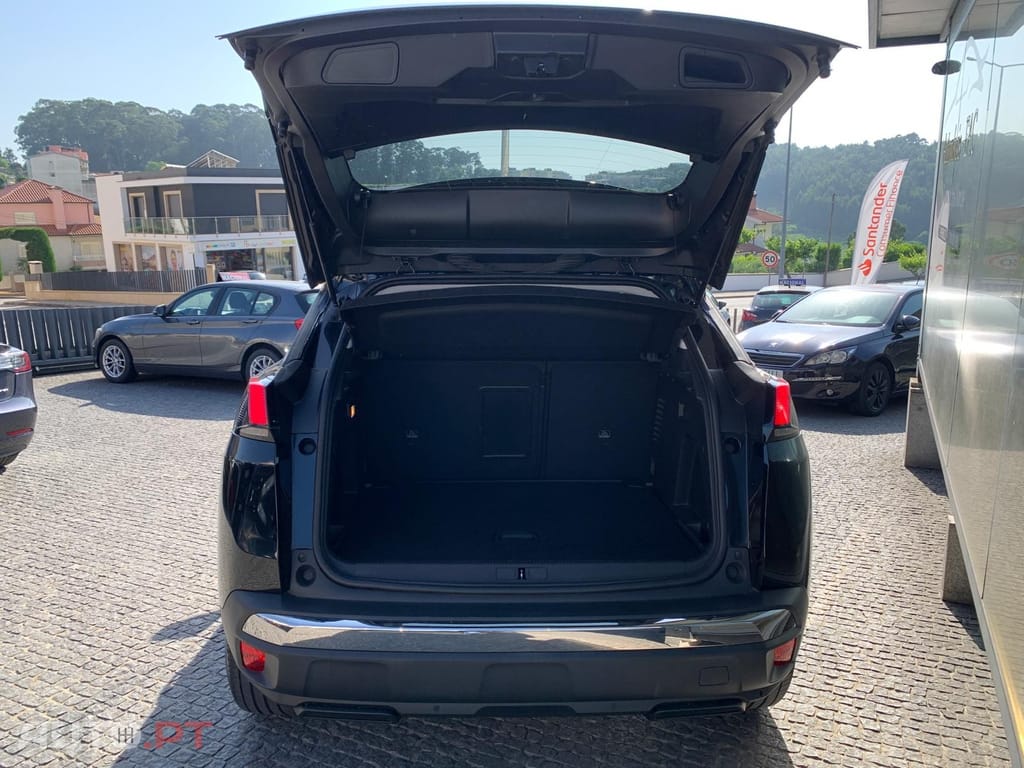 Peugeot 3008 1.5 BlueHDi Active