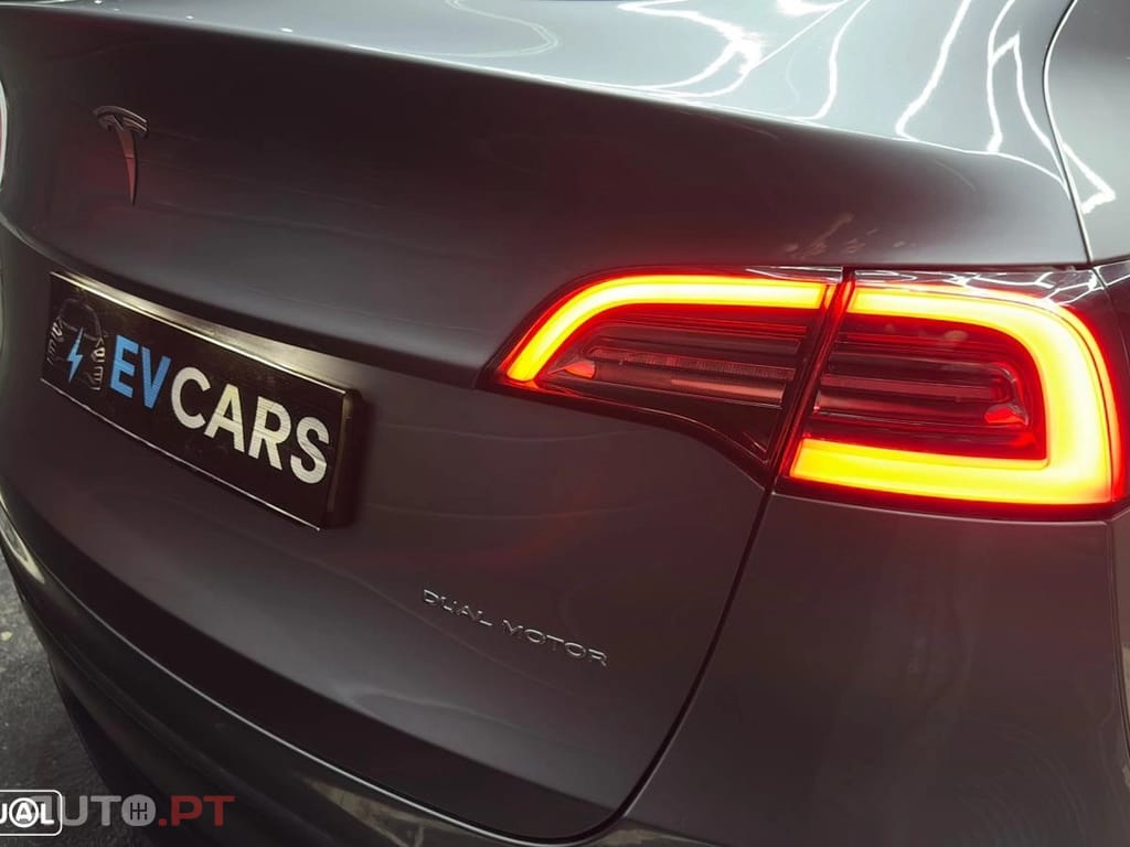 Tesla Model Y Long Range Tração Integral