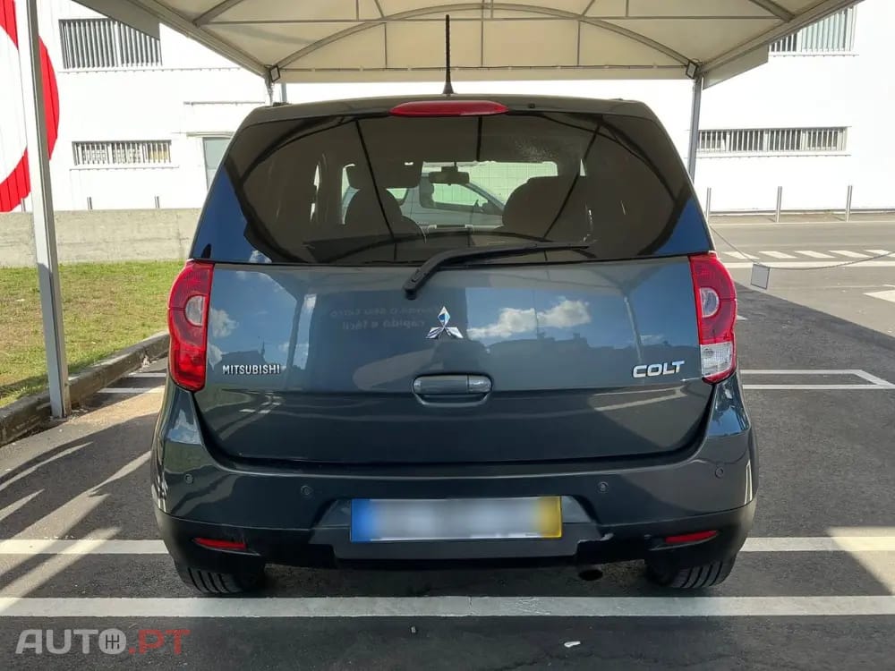 Mitsubishi Colt 1.3 Invite CA