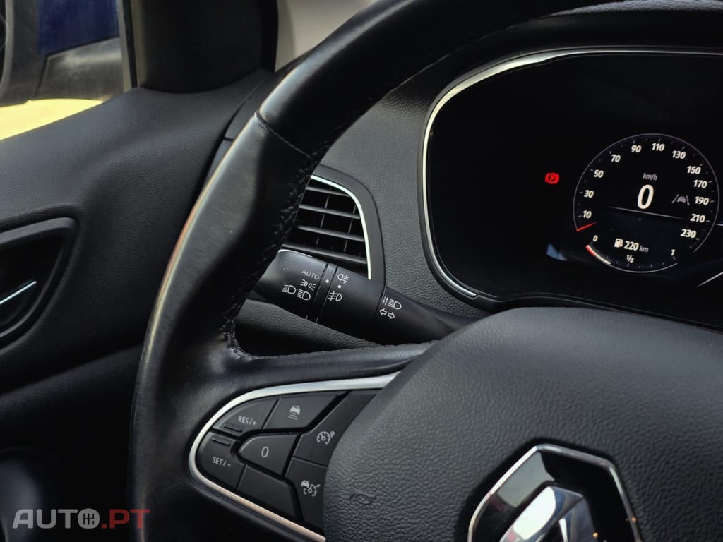 Renault Mégane Sport Tourer BLUE dCi 115 EDC INTENS