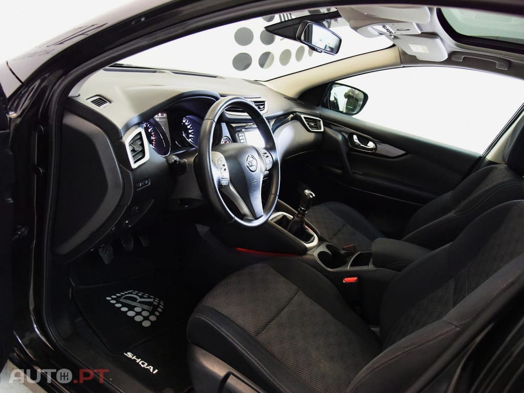 Nissan Qashqai 1.2 DIG-T Acenta