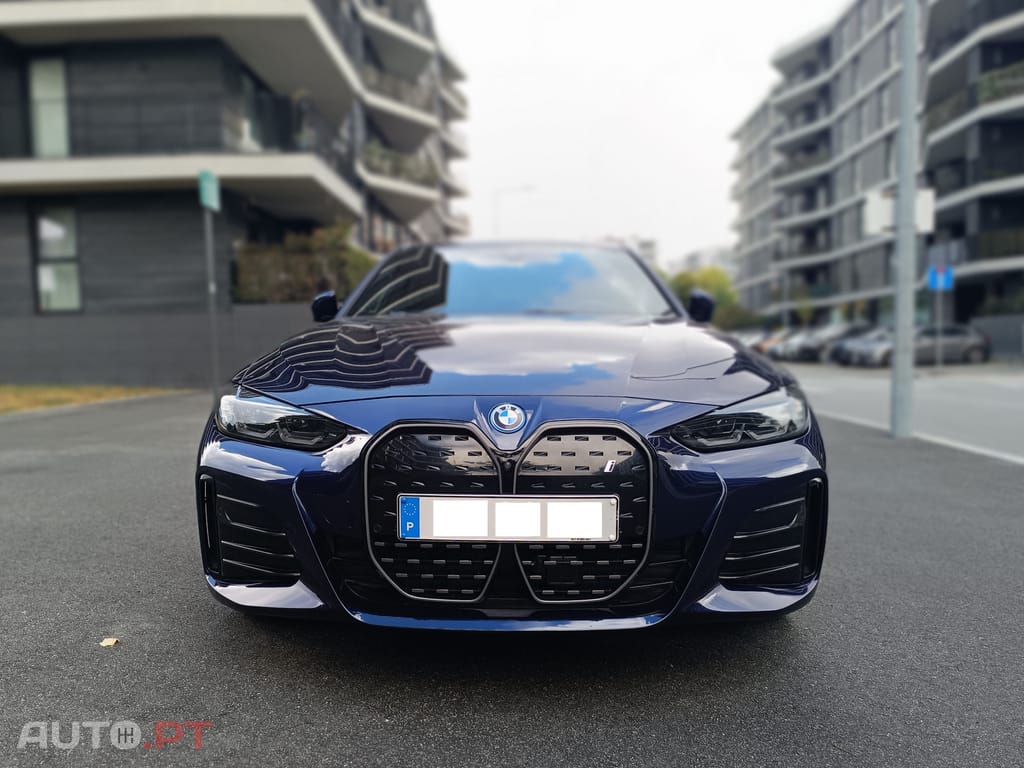 BMW i4 eDrive35 Pack Desportivo M Pro
