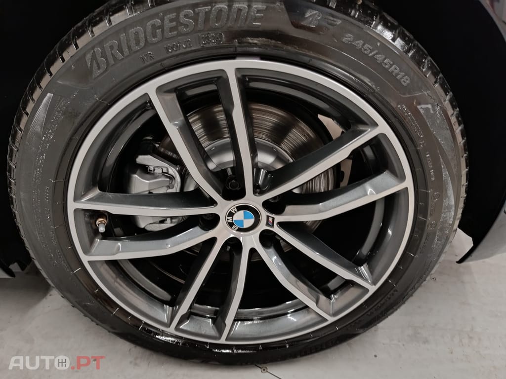 BMW 520 Touring d Pack M Auto
