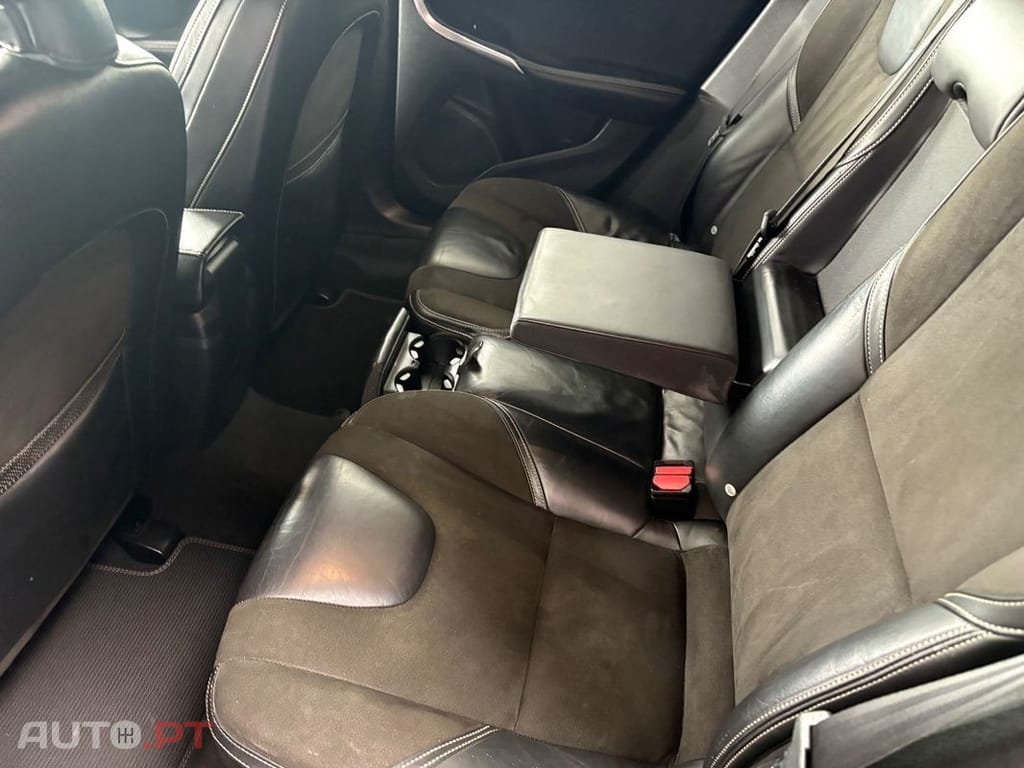 Volvo V40 1.6 D2 R-Design