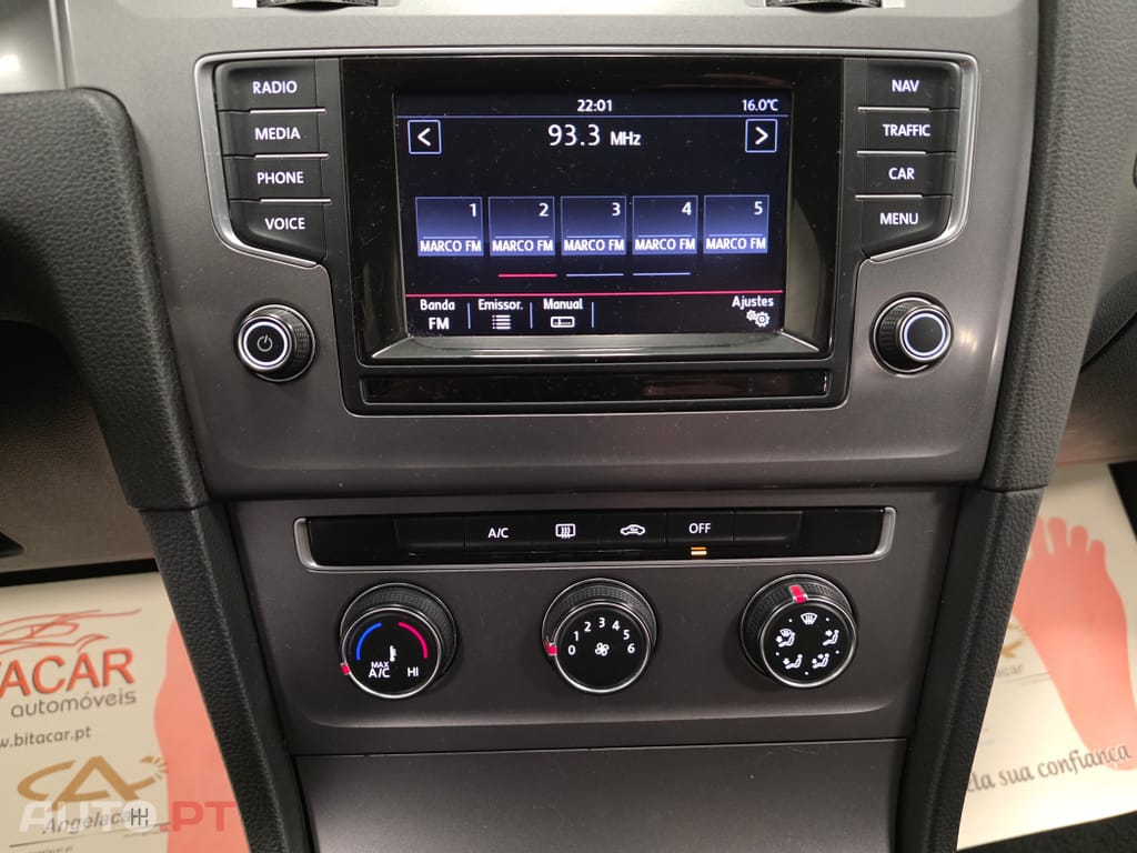 Volkswagen Golf 1.6 HDI CONFORTLINE