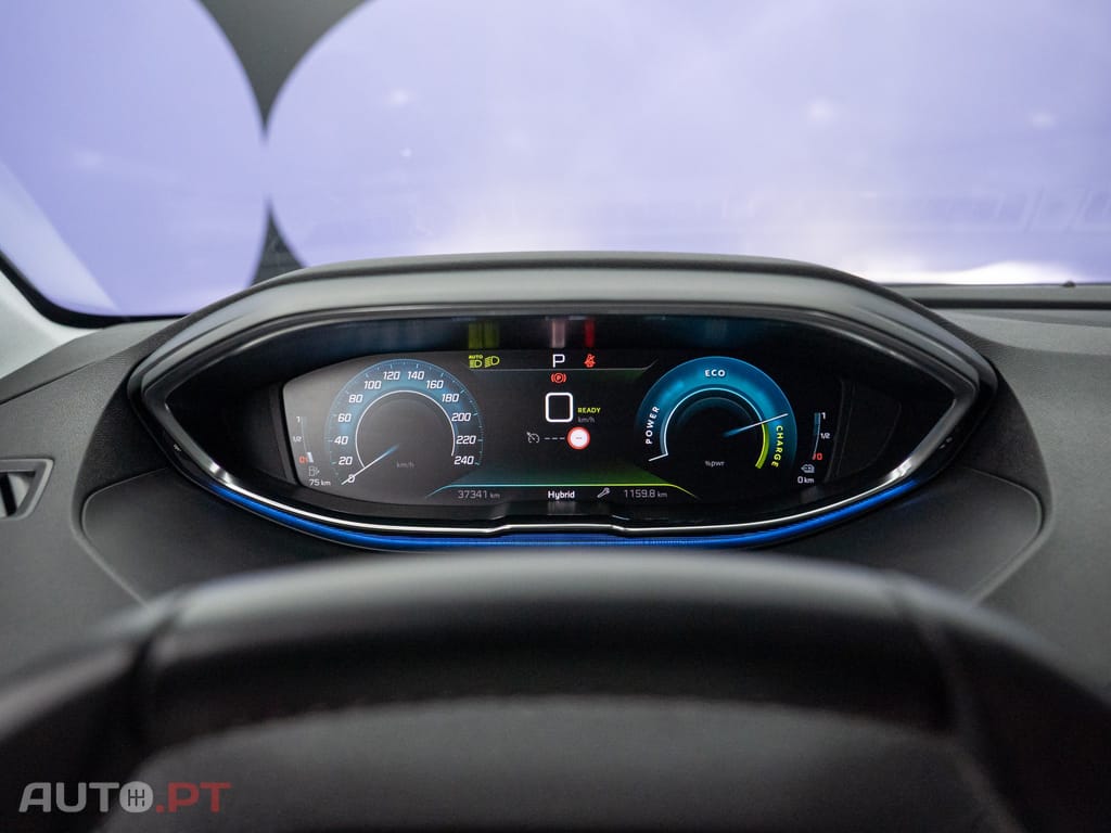 Peugeot 3008 1.6 Hybrid Allure e-EAT8