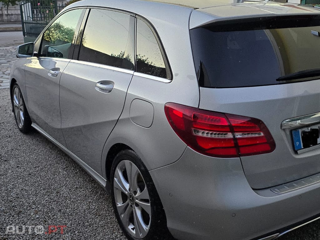 Mercedes-Benz B 180 Style +