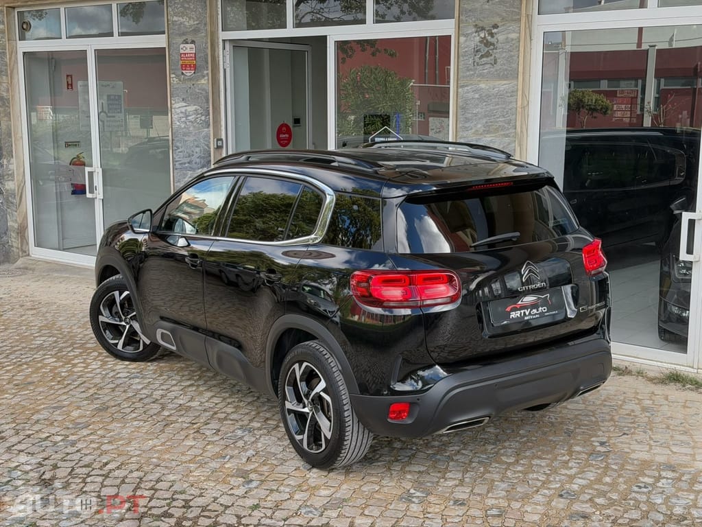 Citroën C5 Aircross 1.5 BlueHDi Shine Pack EAT8 — fotografia 4