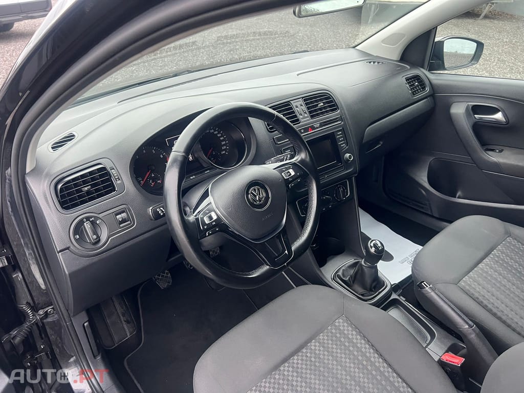 Volkswagen Polo 1.0 Confortline