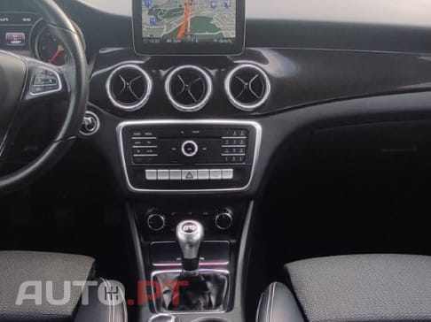 Mercedes-Benz CLA 180 (CDI) d Urban