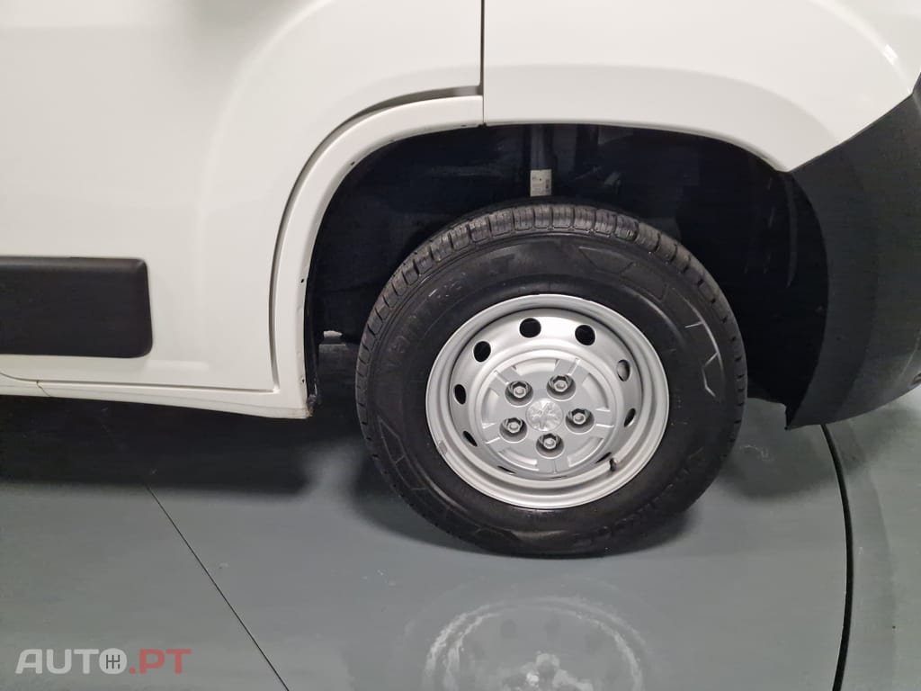 Peugeot Boxer 2.2 BlueHDi 335 L2H2 Pro GPS CAM. TRASEIRA IVA DEDUTIVEL