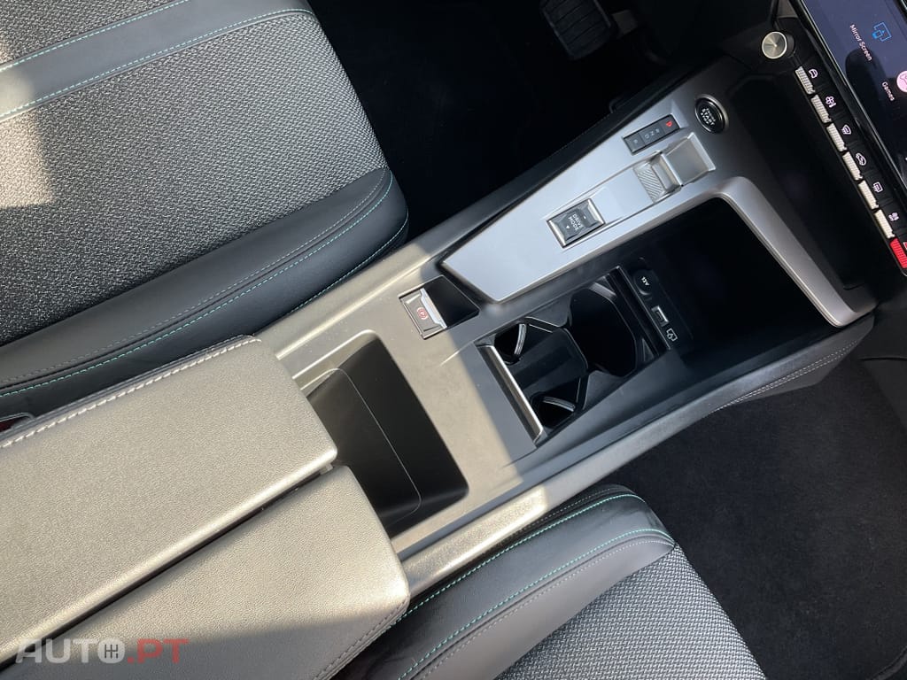 Peugeot 308 1.6 Hybrid Allure Pack e-EAT8