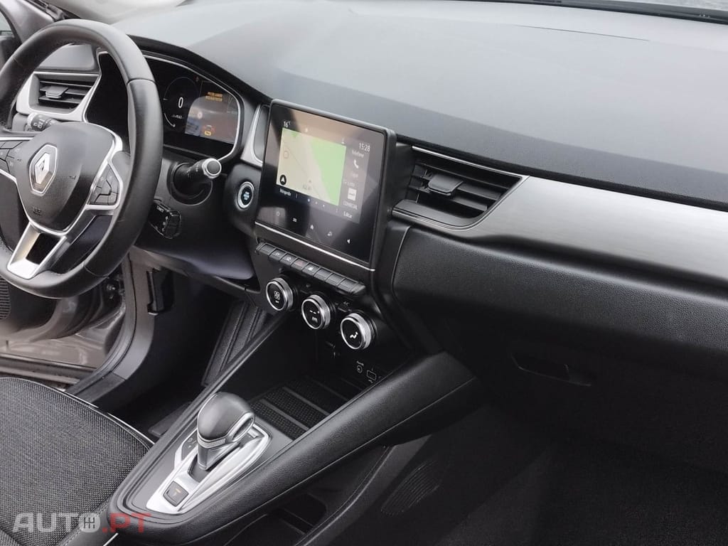 Renault Captur 1.6 E-Tech Plug-In Intens