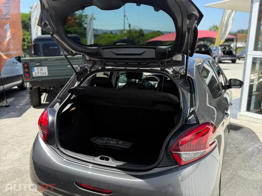 Peugeot 208 1.2 PureTech Style
