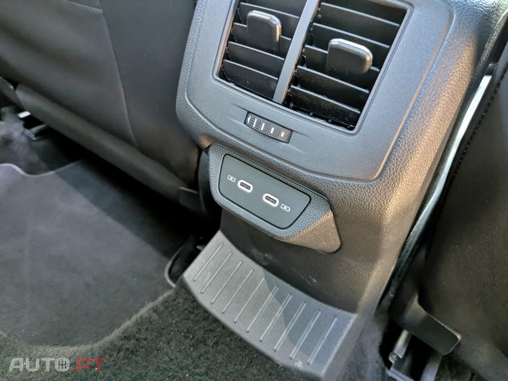 Volkswagen T-Roc 2.0 TDI R-Line DSG