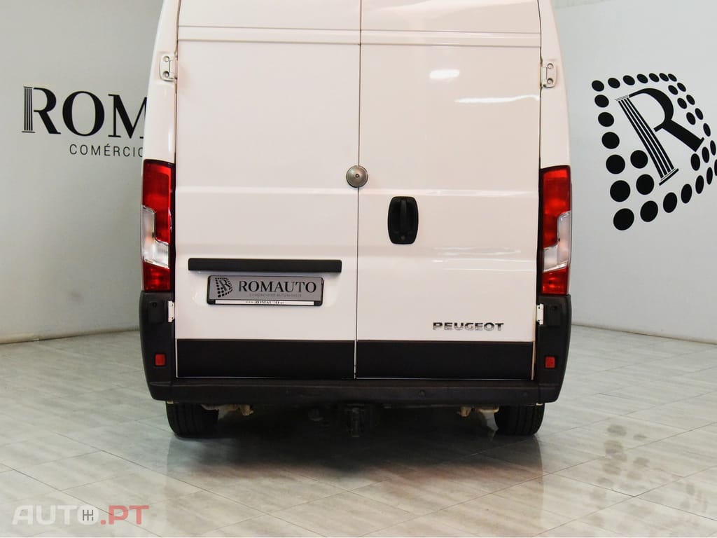 Peugeot Boxer 2.0 BlueHDi 335 L3H2 Pro