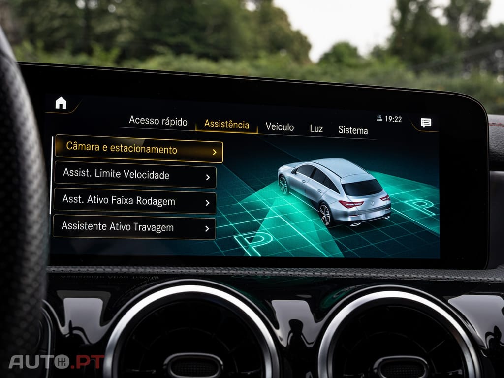 Mercedes-Benz CLA 250 e AMG Line