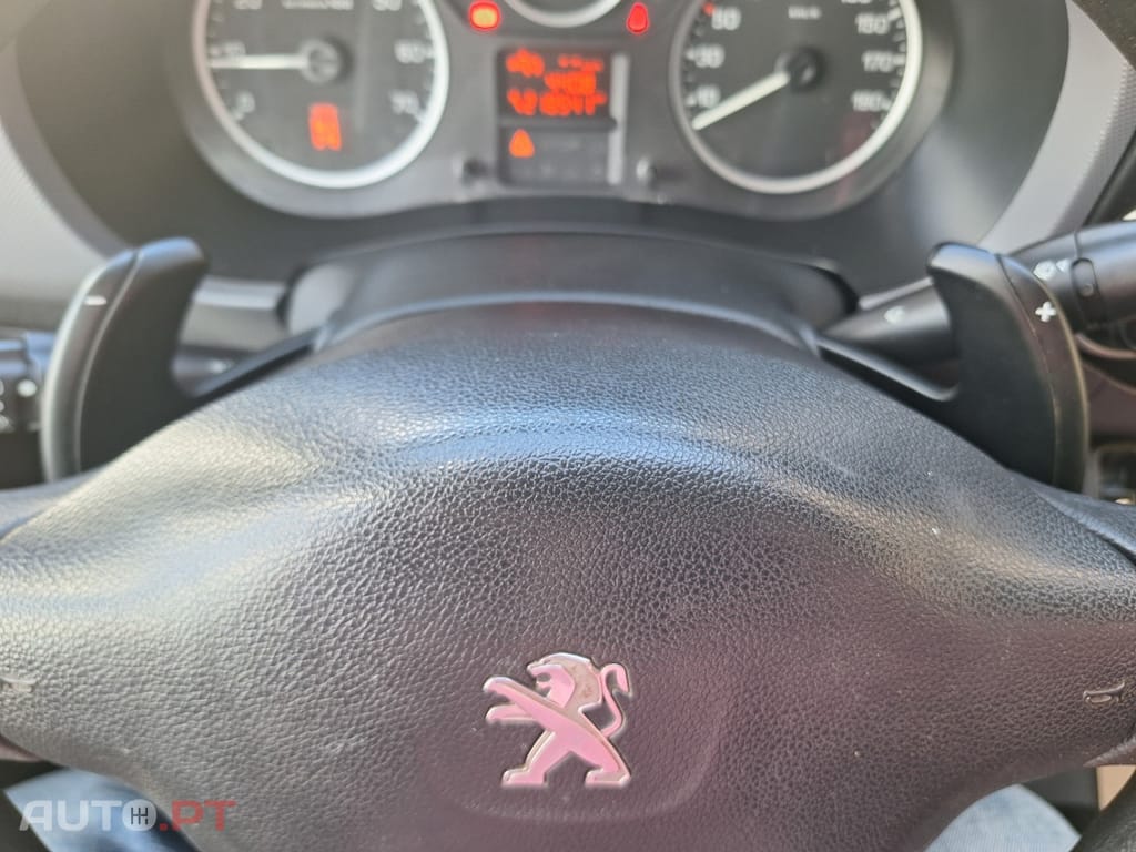 Peugeot Partner 1.6 HDi L1 Premium Automática