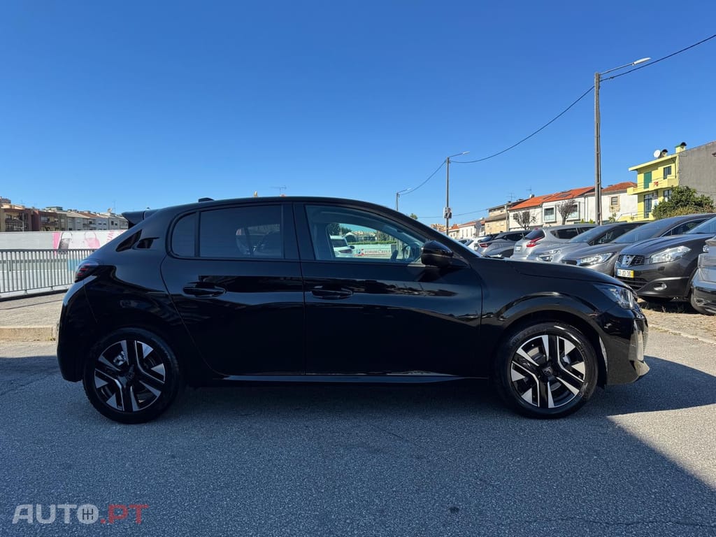 Peugeot 208 1.2 Hybrid Allure e-DCS6