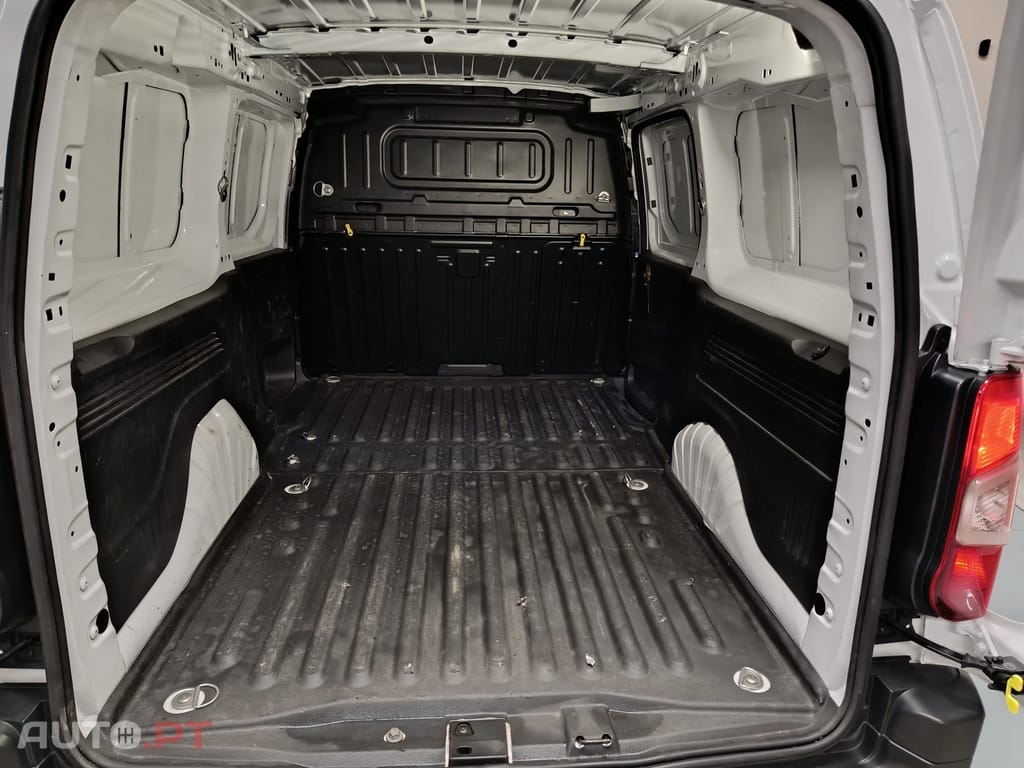 Fiat Doblo 1.5 BlueHDI Maxi (3 LUG)